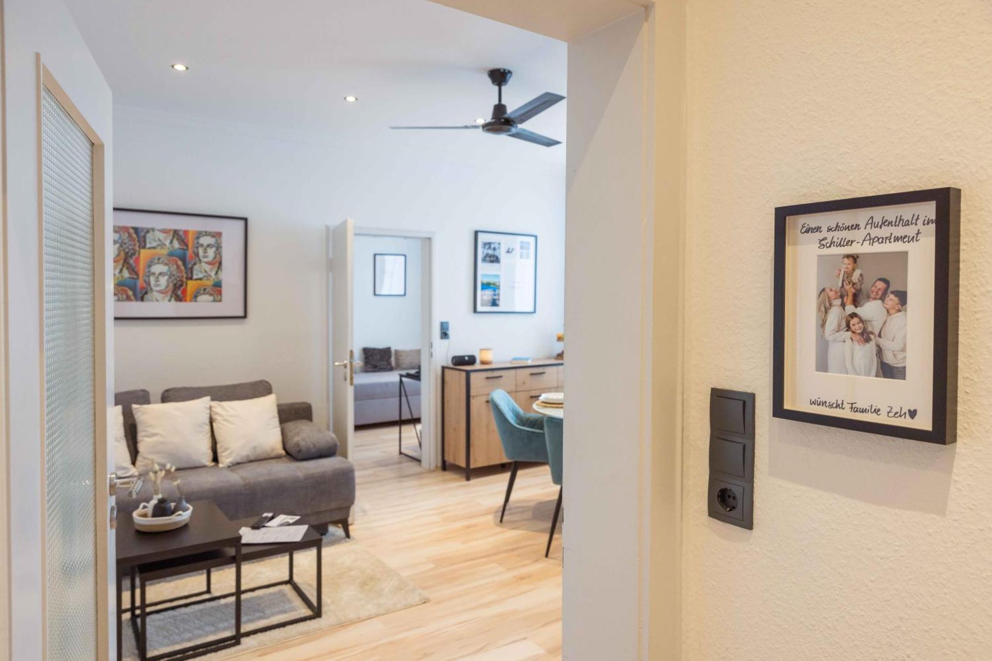Schillerapartment Hof, Kueche, 24H Digital-Checkin, Parkplatz, Wlan250Mbit Hof  Exterior foto